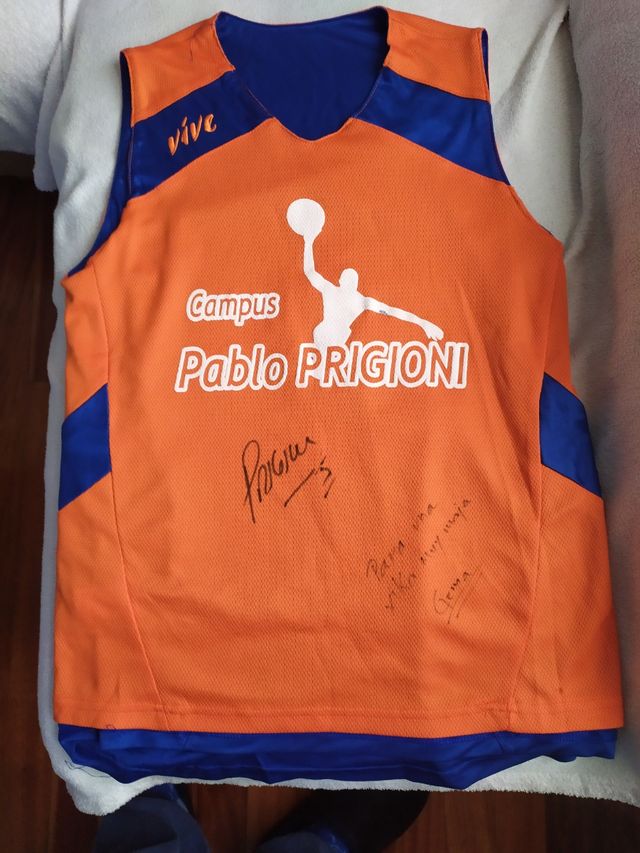 Equipación oficial campus Pablo prigioni