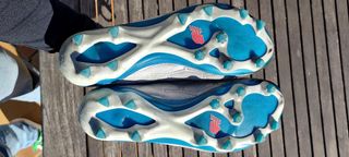 Botas fútbol New Balance