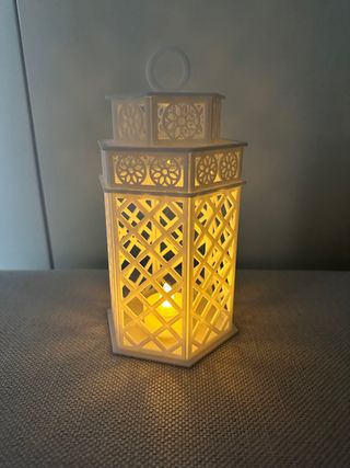 lanterna bianca in plastica con candela led