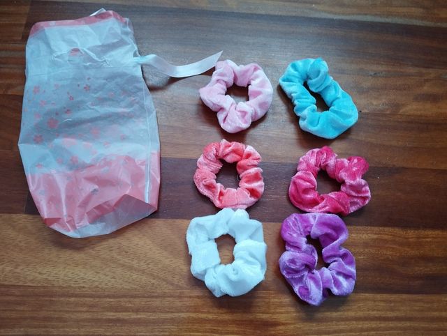 Gomas de pelo sin estrenar 