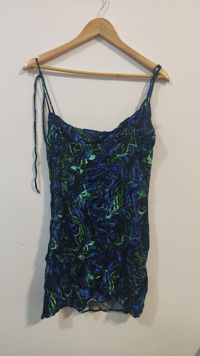 Vestido tirantes Stradivarius 