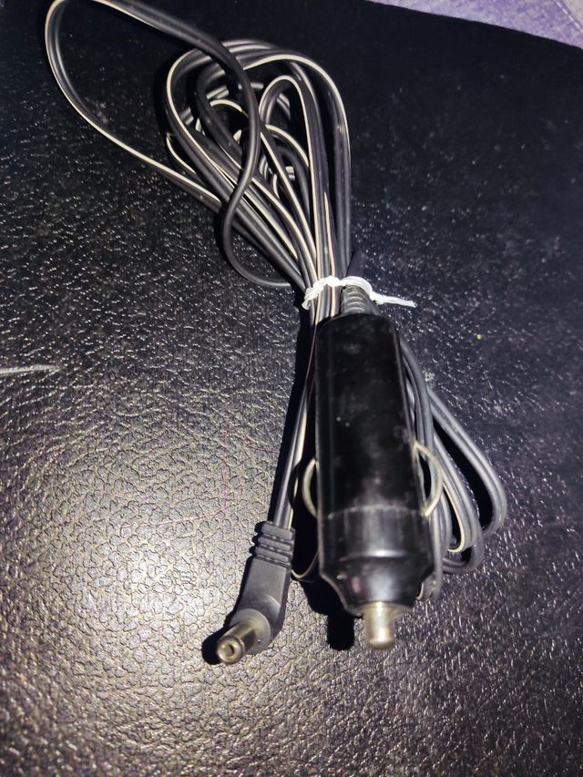 CARGADOR TOMA MECHERO~D.C. 12 V