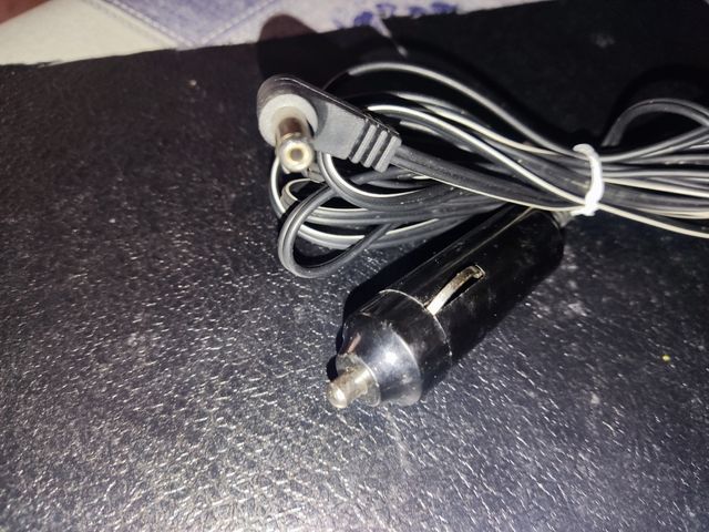 CARGADOR TOMA MECHERO~D.C. 12 V