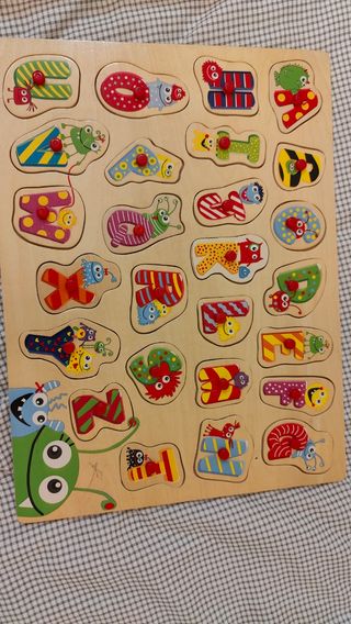 Juego de madera: puzzle abecedario