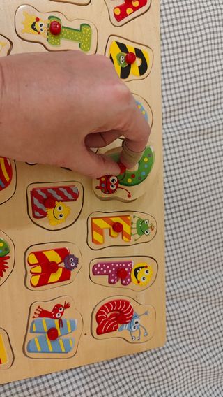 Juego de madera: puzzle abecedario