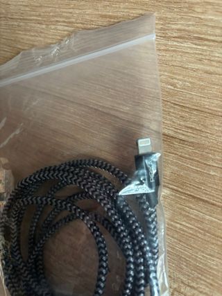 Cable de cargador iphone