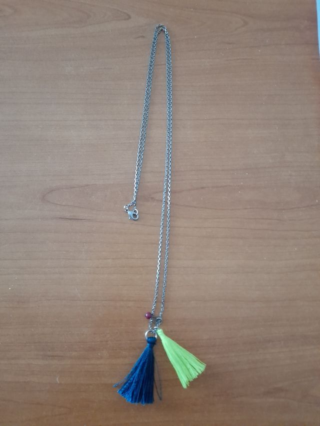 Cadena con colgantes