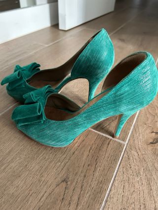 Zapatos tacón verde