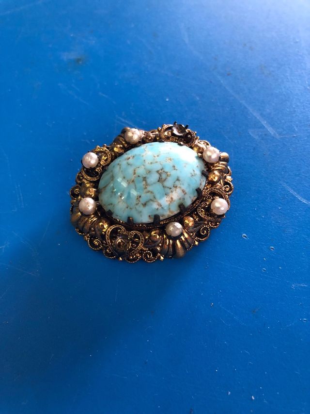 broche vintage