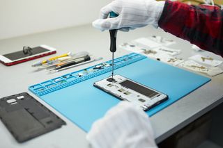 REPARACIÓN DE APARATOS ELECTRÓNICOS