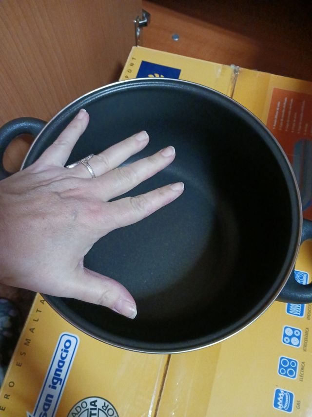 Olla 24 diámetro alta gran capacidad