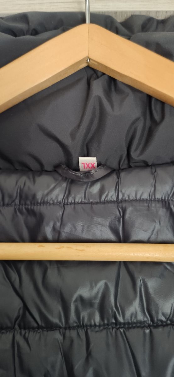 Abrigo plumifero mujer largo negro