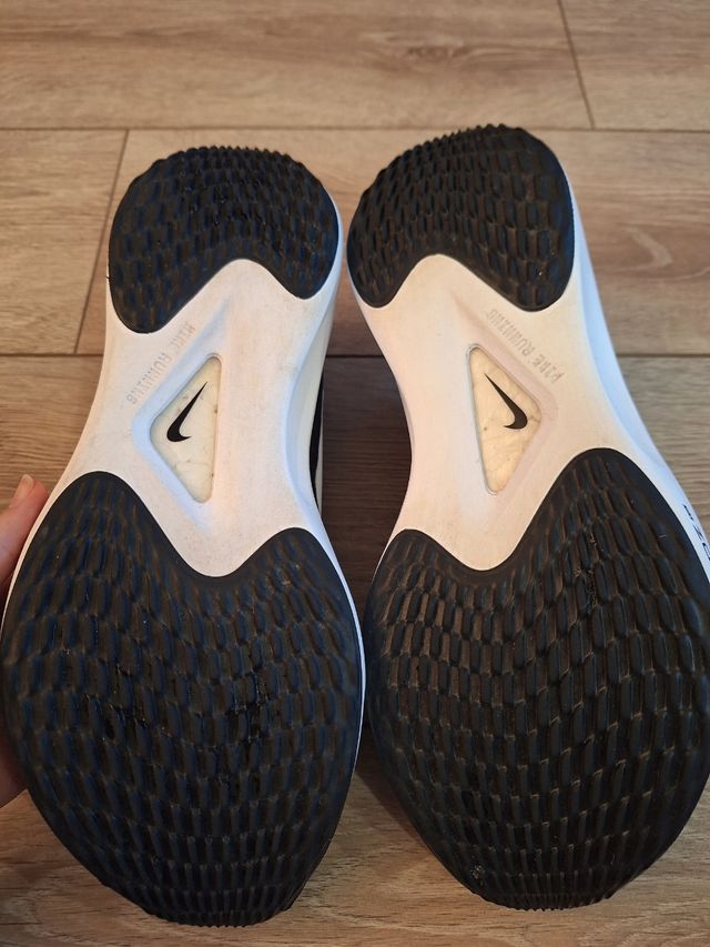 Zapatillas Nike Fly 5 nuevas talla 44