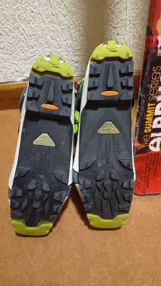 Equipo esqui travesia