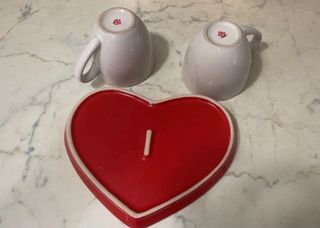 Se 2 tazzine con piattino a cuore