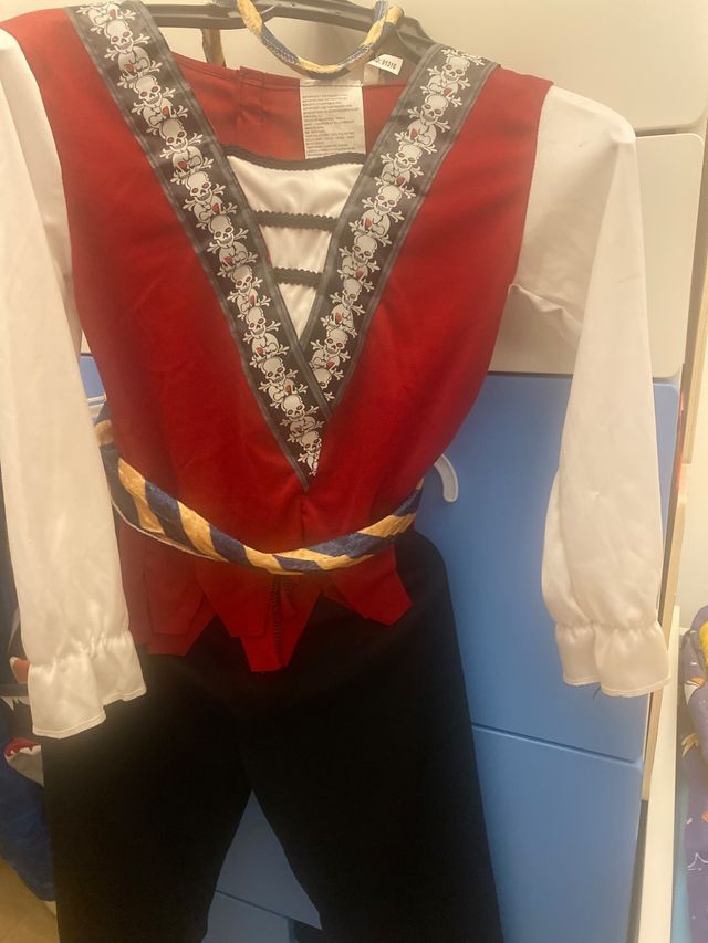 Disfraz Pirata 4 piezas 5-6 años / 110-120cm