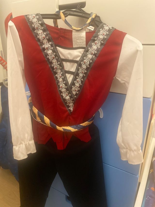 Disfraz Pirata 4 piezas 5-6 años / 110-120cm