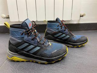 botas senderismo terrex calientes