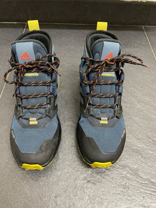 botas senderismo terrex calientes