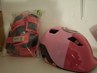 Protecciones y casco Decathlon