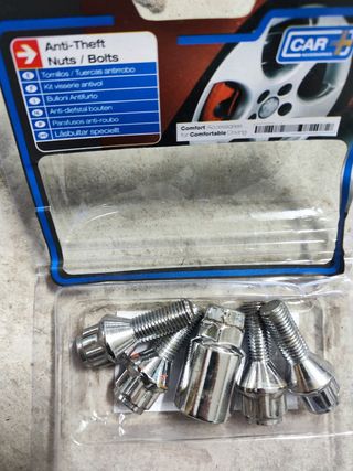 Tornillos seguridad coche 