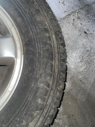 llantas de aluminio en 16" y neumáticos Michelin Nissan patrol gr y61