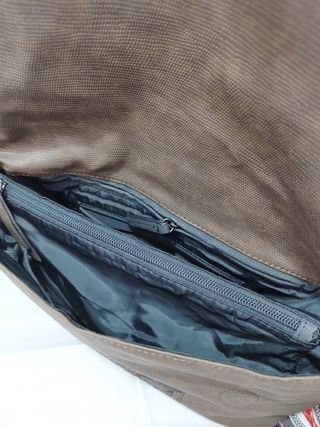 Bolso desigual mediano 