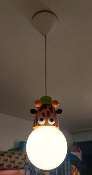 Lámpara techo dormitorio infantil o ju