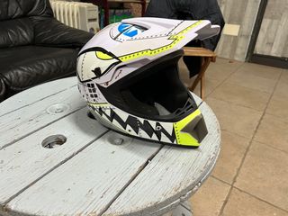 casco infantil