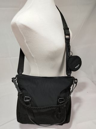 Bolso desigual negro