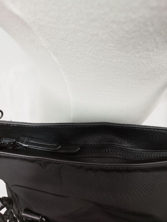 Bolso desigual negro