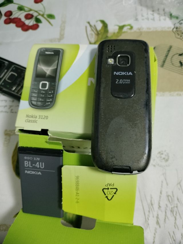 molti telefoni cellulari.