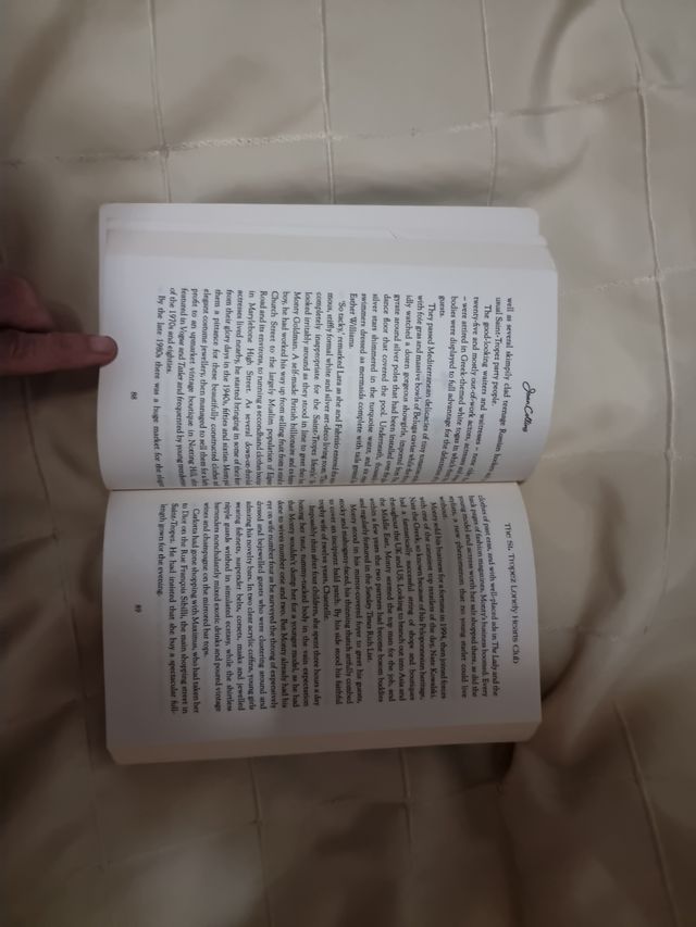 The St.Tropez Lonely heart Club. Joan Co