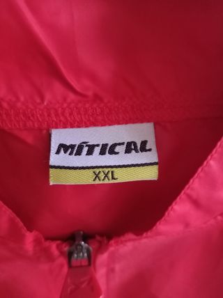 Conjunto calcetines,chubasquero,leer descripción 
