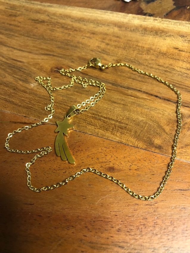 Cadena con estrella, chapado en oro
