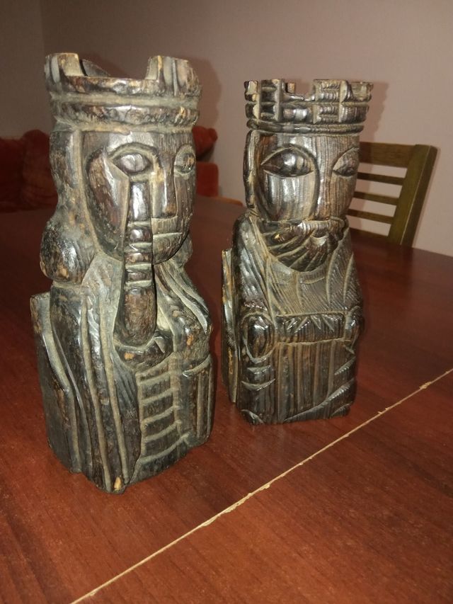 figuras madera talladas mano