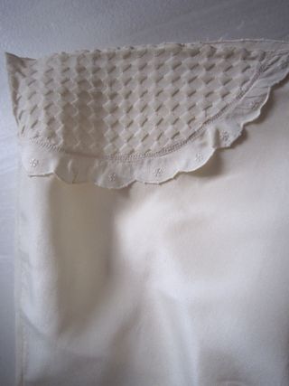 antico body in pura seta ricamato a mano