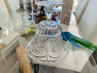 MARAVILLOSO FRUTERO TALLADO. CRISTAL.