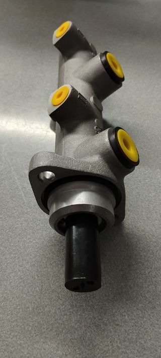 Bomba de freno de BMW serie 7 E32