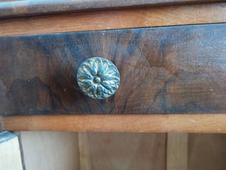 Mesilla grande con cristal antigua