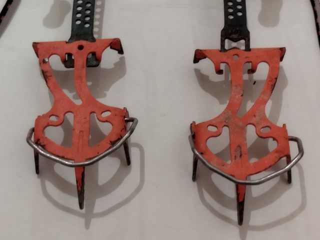 CRAMPONES PETZL DART CON TALONERAS