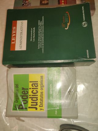 Libros Derecho 1°