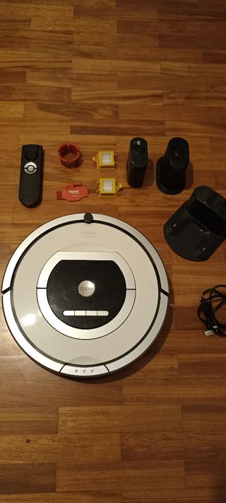 iRobot Roomba 765
