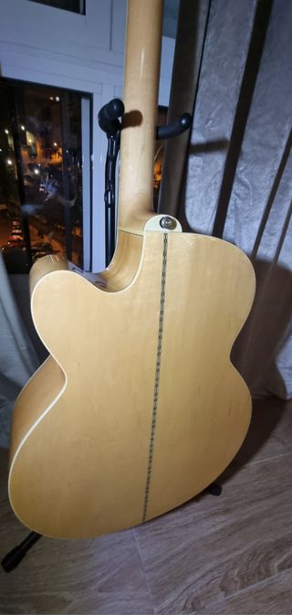 Epiphone Indonesia Julio de 2008