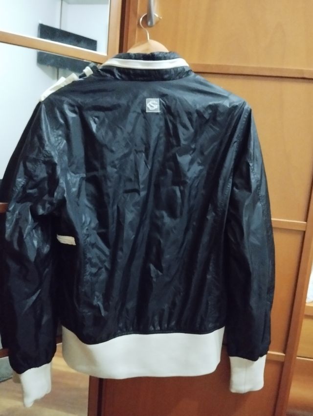 Chaqueta impermeable 