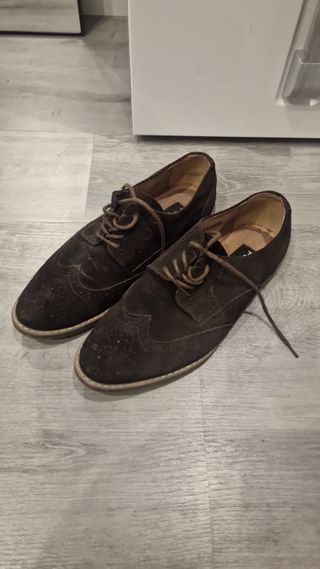 Zapato perforado piel talla 41 marron