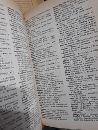 Dicionari anglés catalá- catalá anglés Vox