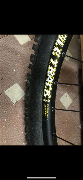  bici come nuova  da downhill prezzo trattabile 