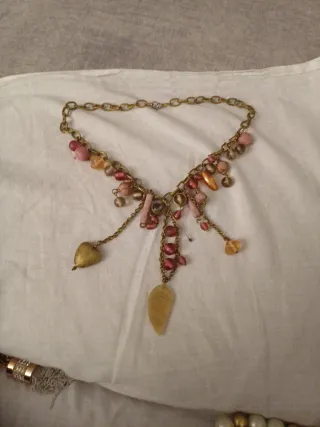 Collar con bolas varios tonos