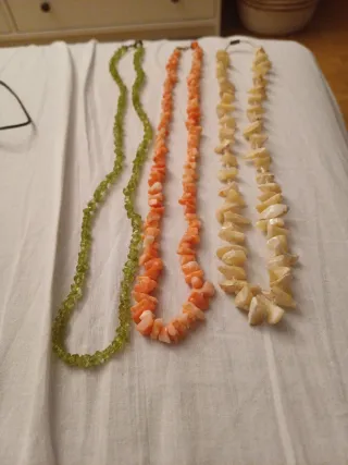 Collar con bolas varios tonos